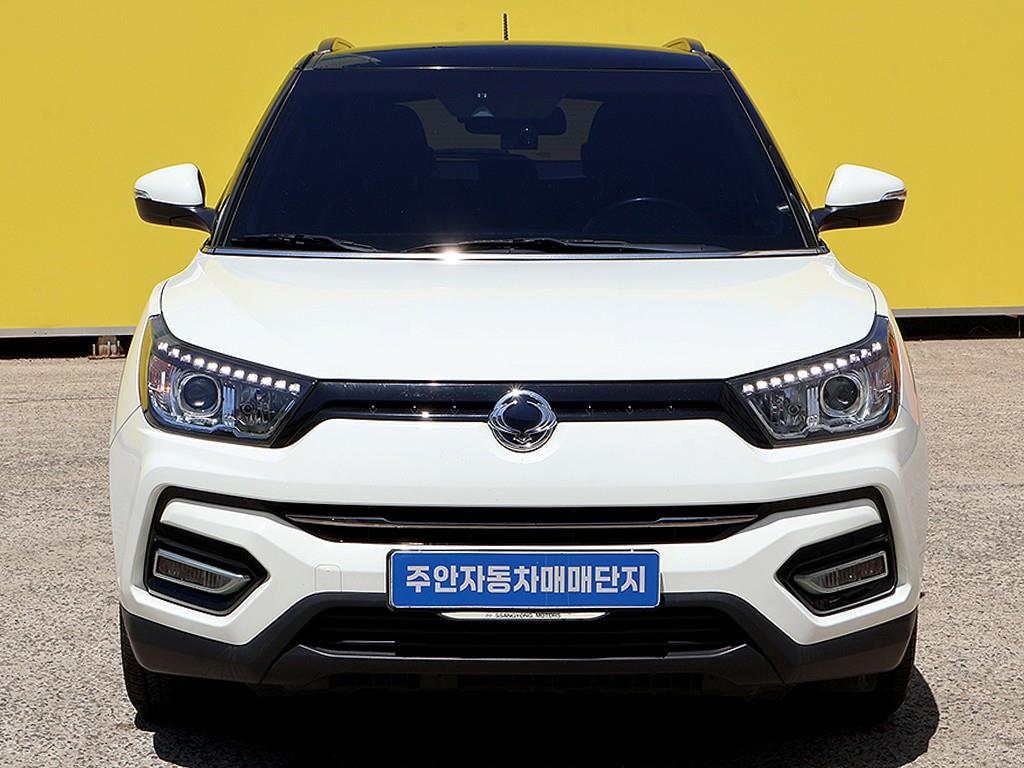 Ssangyong Tivoli 2018 Blanco - Importación desde Corea - HF Imports Iquique - Foto 1