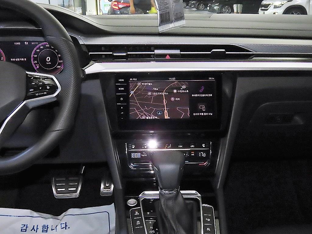 Volkswagen Arteon - Vista 11