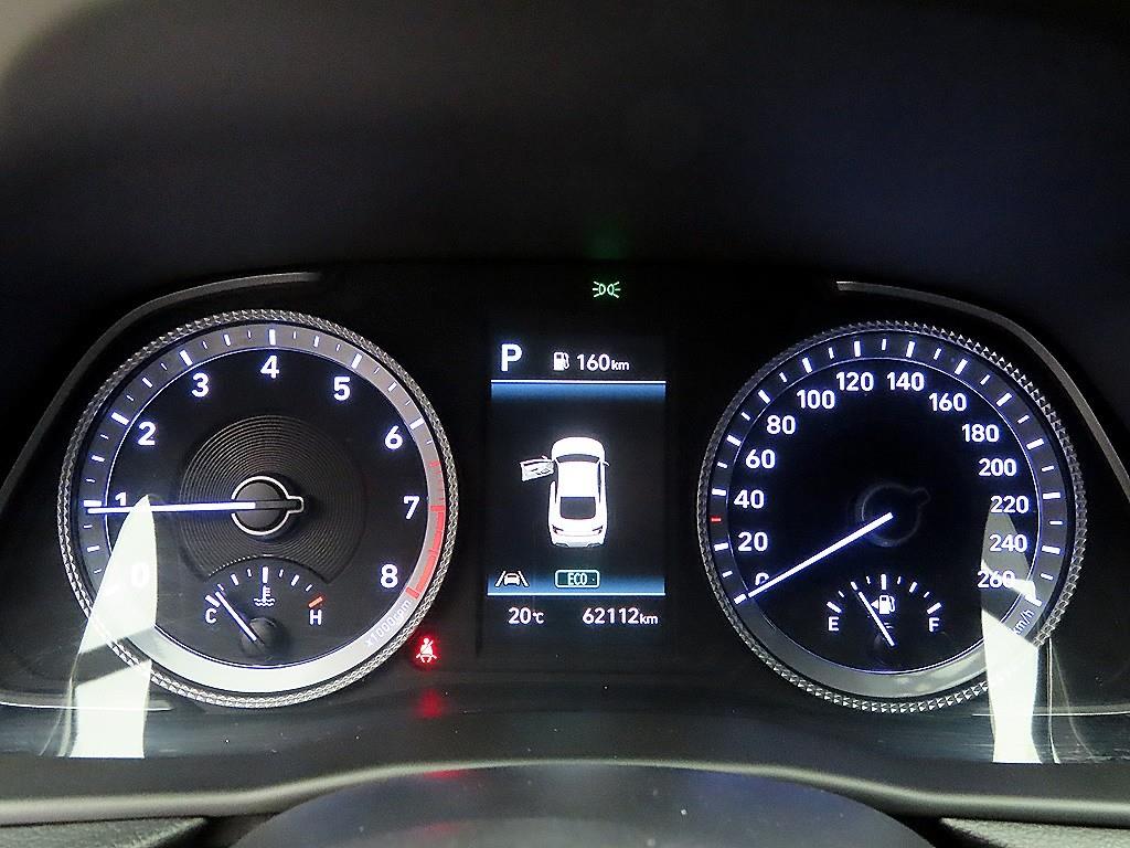 HYUNDAI Sonata - Vista 8