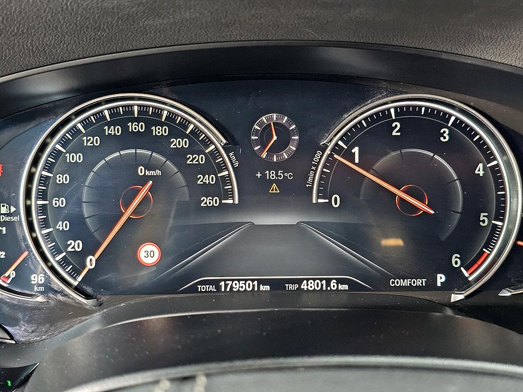BMW 5 Series - Vista 6