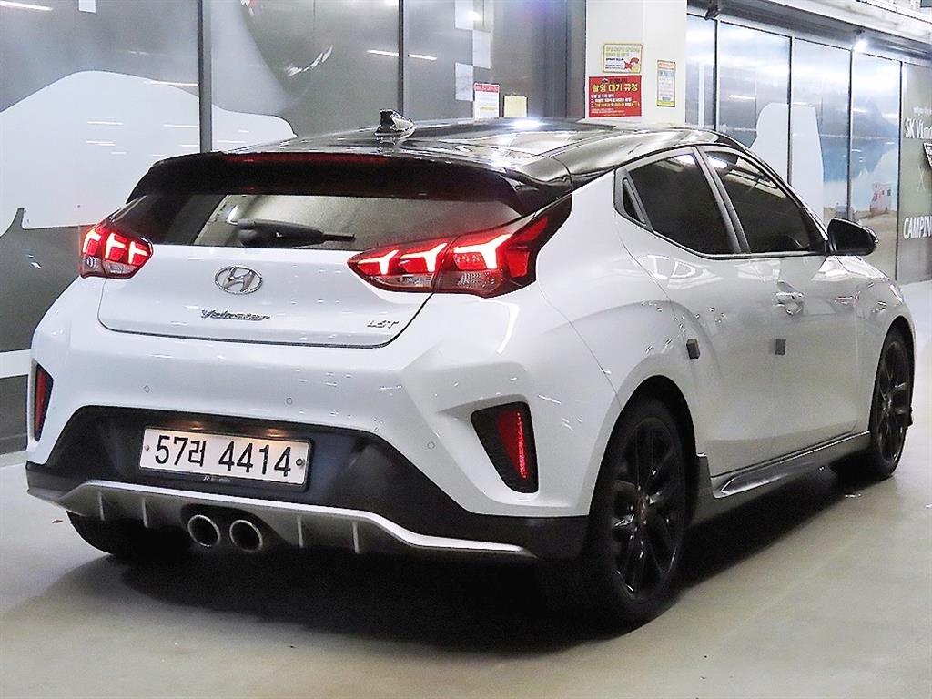 HYUNDAI Veloster - Vista 4