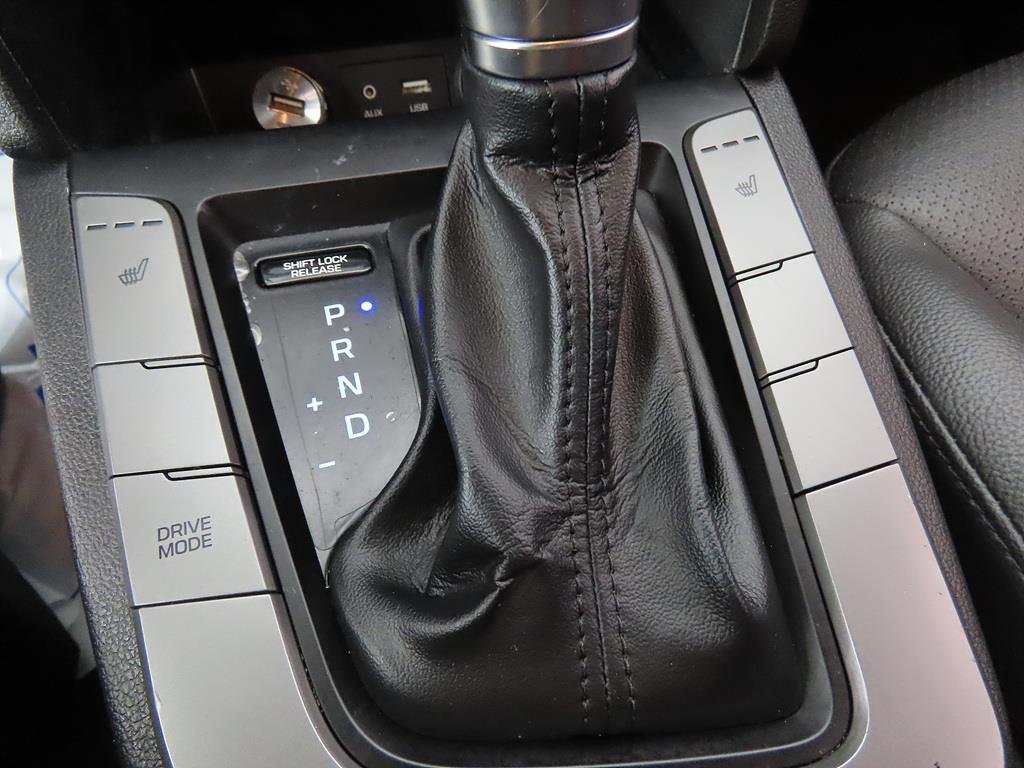 HYUNDAI Avante - Vista 12