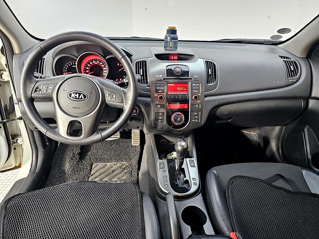 KIA Forte - Vista 5