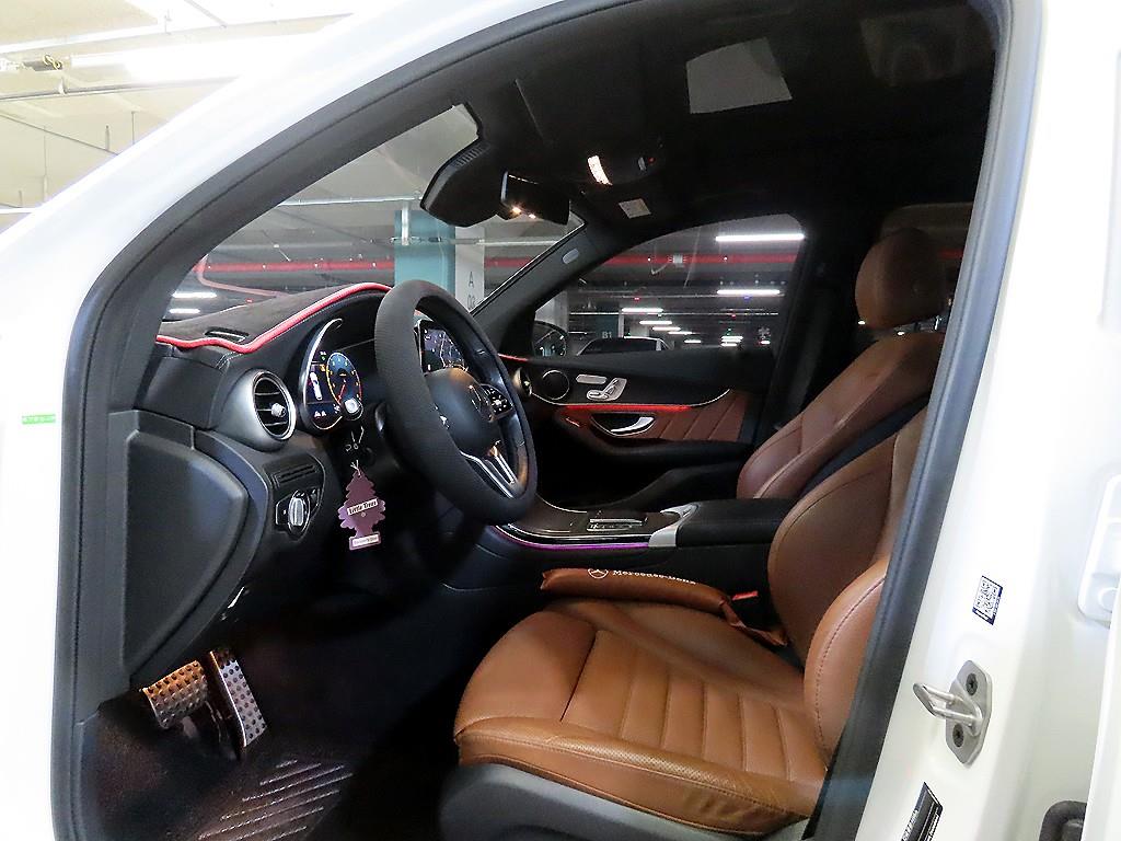 Mercedes Benz GLC Class - Vista 6
