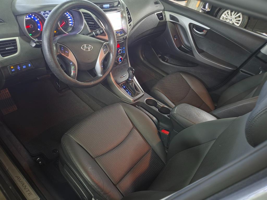 HYUNDAI Avante 2016 Gris - Importación desde Corea - HF Imports Iquique - Foto 13
