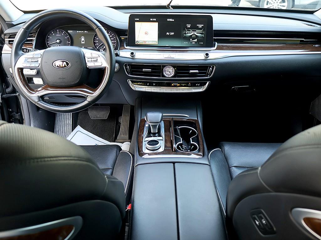 KIA K9 - Vista 9