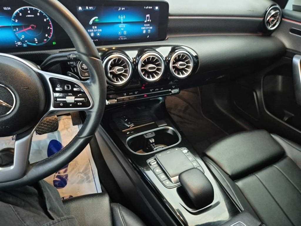 Mercedes Benz A Class - Vista 10