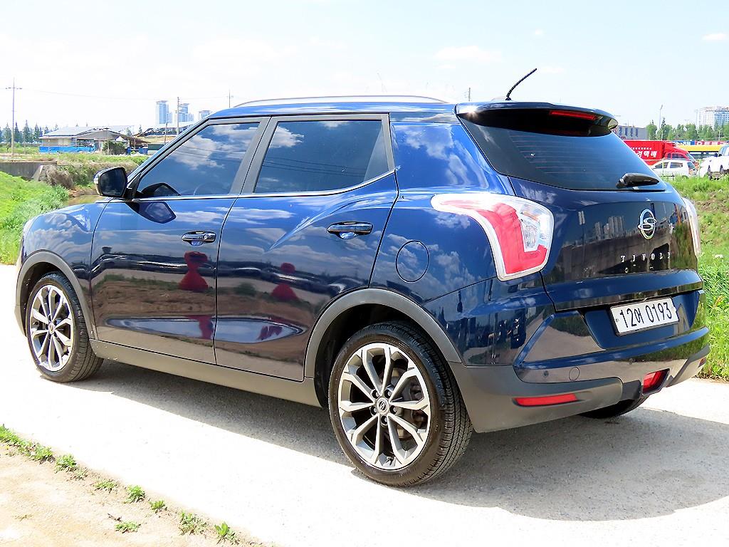 Ssangyong Tivoli - Vista 3