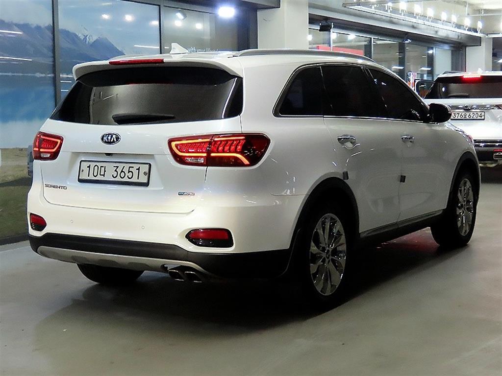 KIA Sorento - Vista 4