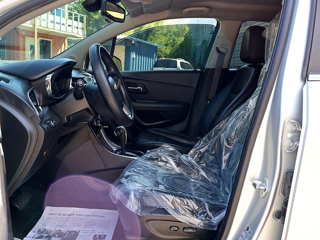 Chevrolet Trax 2017 Plateado - Importación desde Corea - HF Imports Iquique - Foto 12