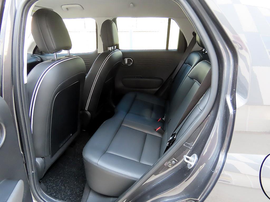 HYUNDAI Casper - Vista 6