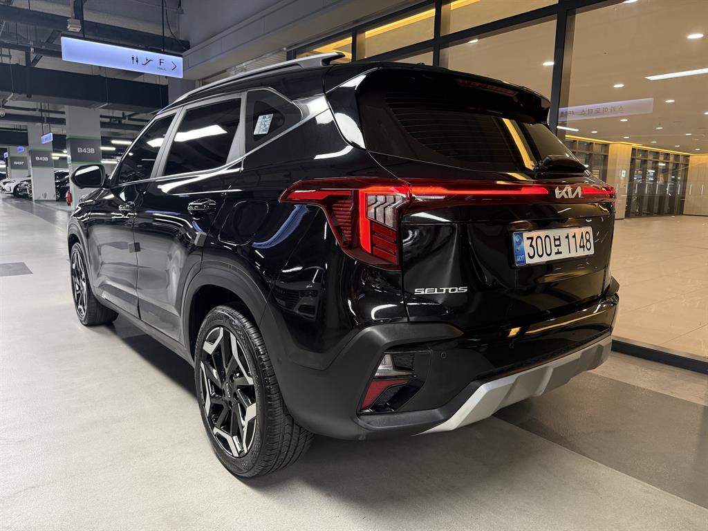 KIA Seltos - Vista 3