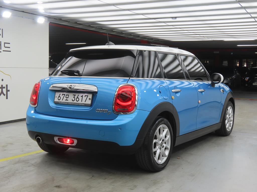 Mini Cooper - Vista 4