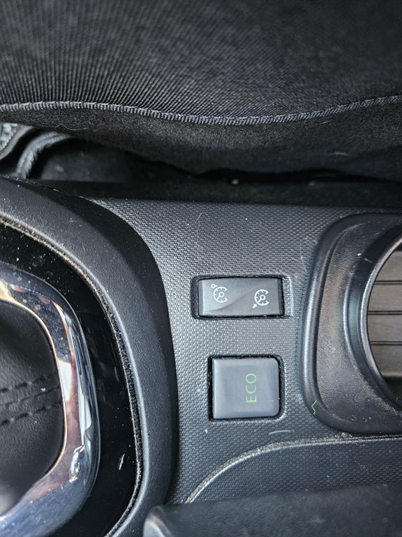 SAMSUNG QM3 - Vista 11