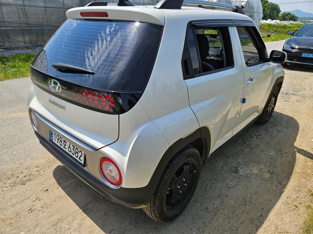 HYUNDAI Casper - Vista 6