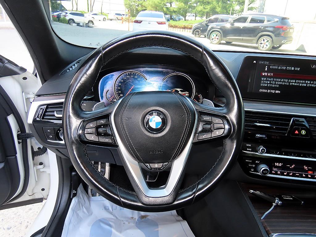 BMW 5 Series - Vista 8