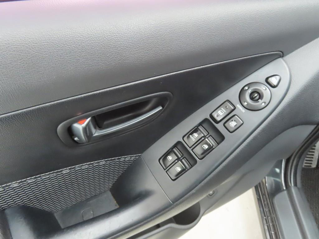 HYUNDAI Avante - Vista 9