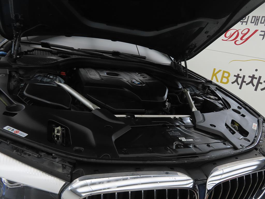 BMW 5 Series 2019 Gris - Importación desde Corea - HF Imports Iquique - Foto 19