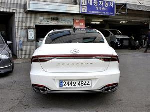 HYUNDAI Grandeur - Vista 6