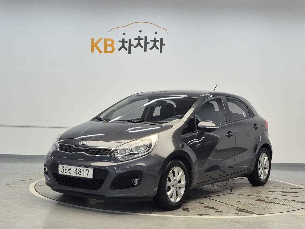 KIA Pride 2014 Gris - Importación desde Corea - HF Imports Iquique - Foto 1