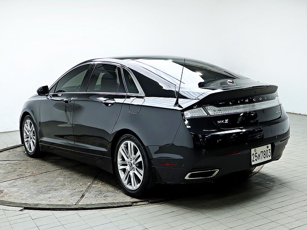 Lincoln MKZ - Vista 7