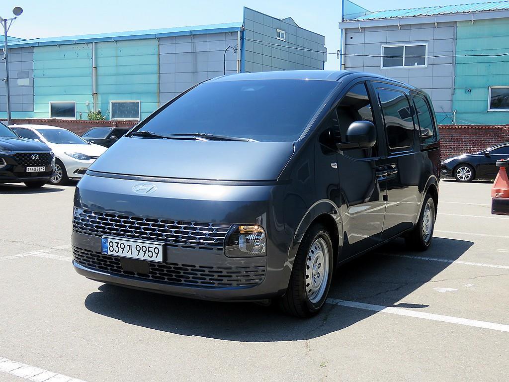 HYUNDAI Staria - Vista 2