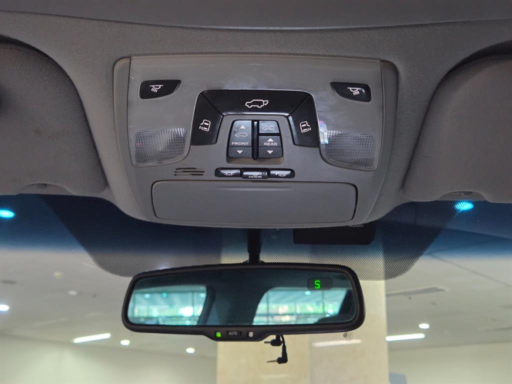 Toyota Siena 2012 Gris - Importación desde Corea - HF Imports Iquique - Foto 17