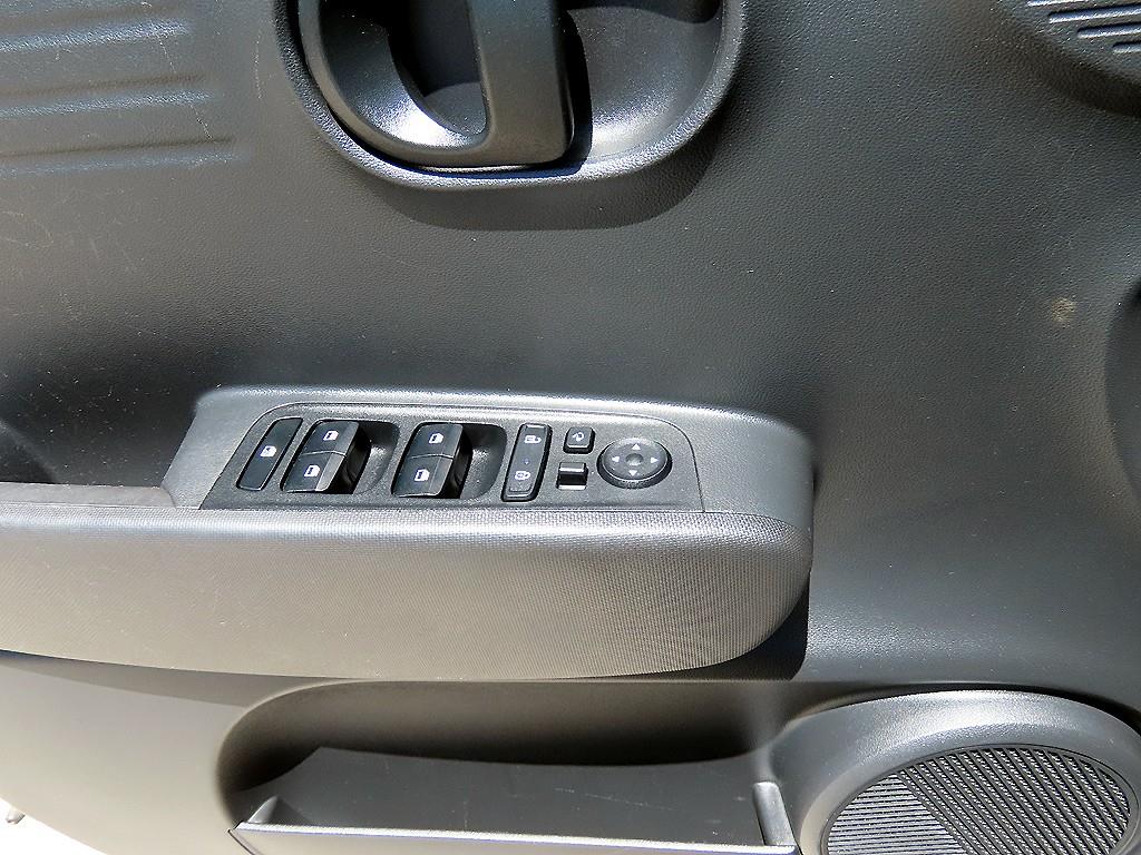 HYUNDAI Casper - Vista 11