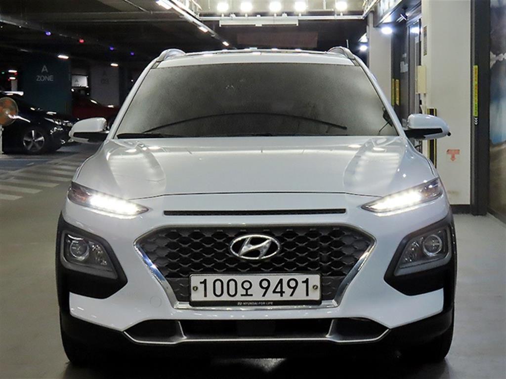 HYUNDAI Kona - Vista 2