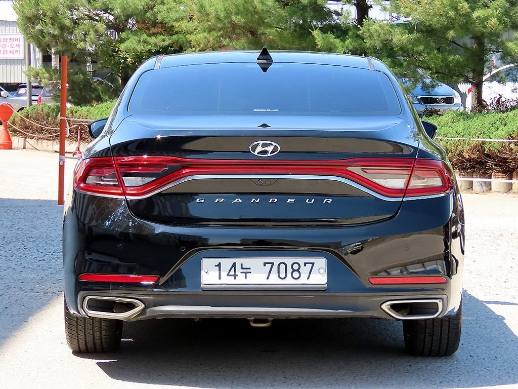 HYUNDAI Grandeur - Vista 4