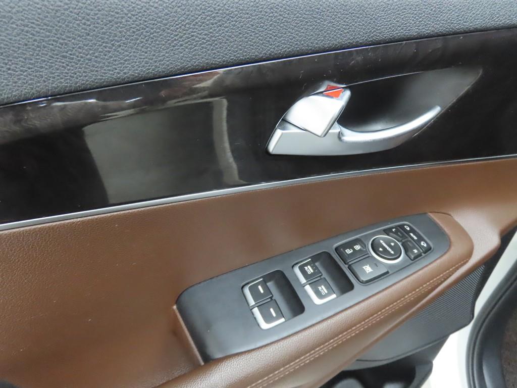 KIA Sorento - Vista 9