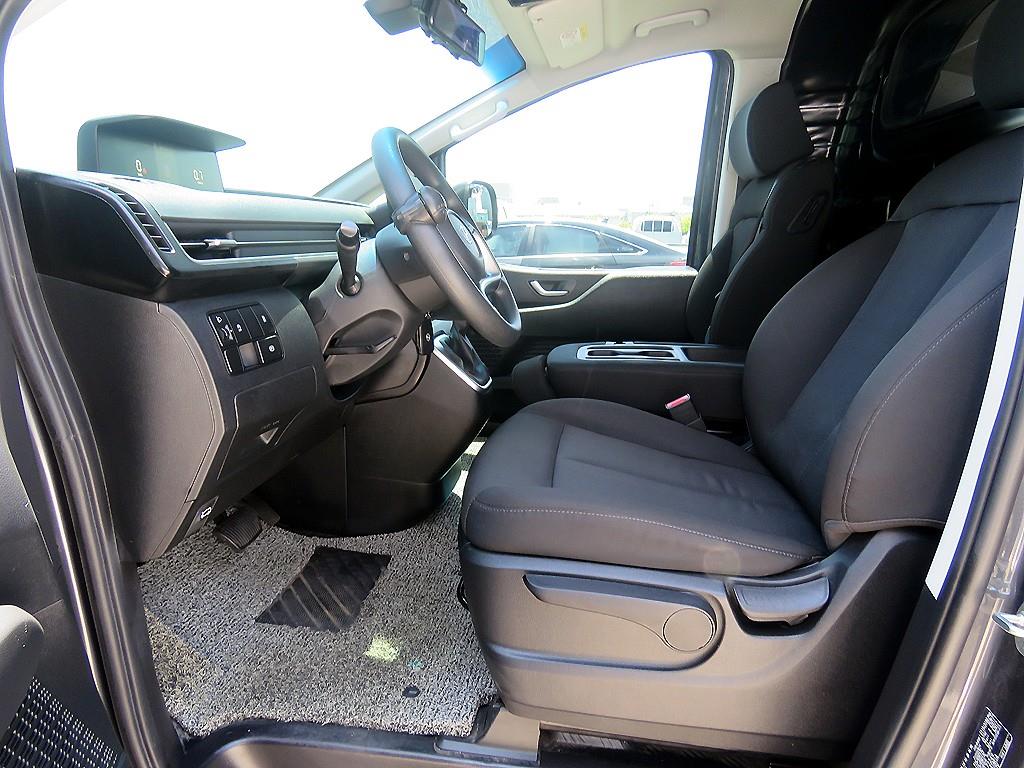 HYUNDAI Staria - Vista 7