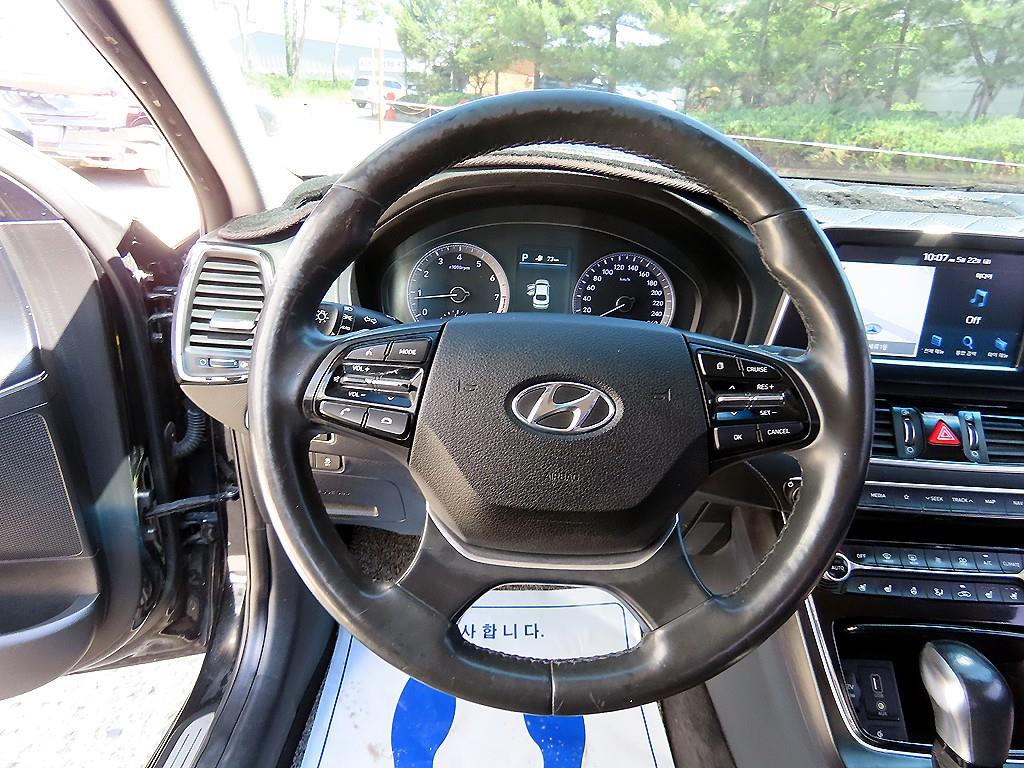 HYUNDAI Grandeur - Vista 8