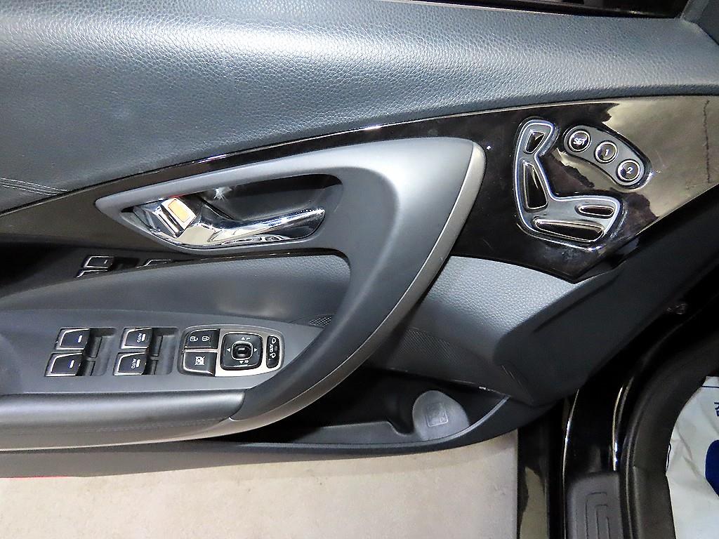 HYUNDAI Grandeur 2014 Negro - Importación desde Corea - HF Imports Iquique - Foto 13