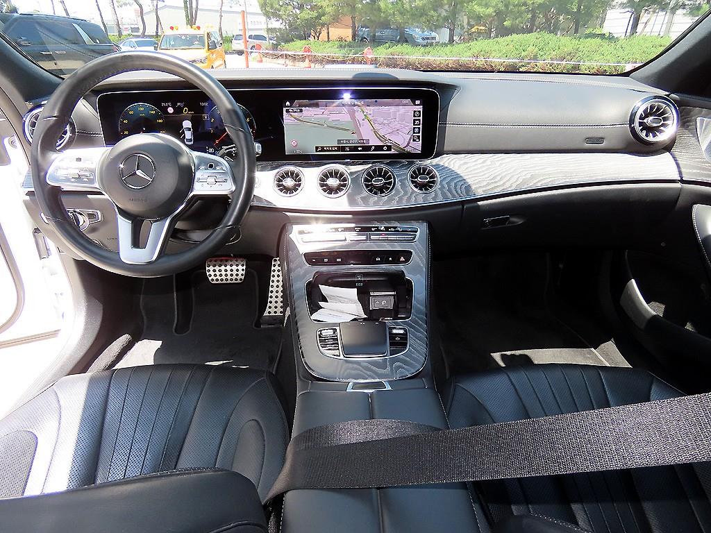 Mercedes Benz CLS Class - Vista 7
