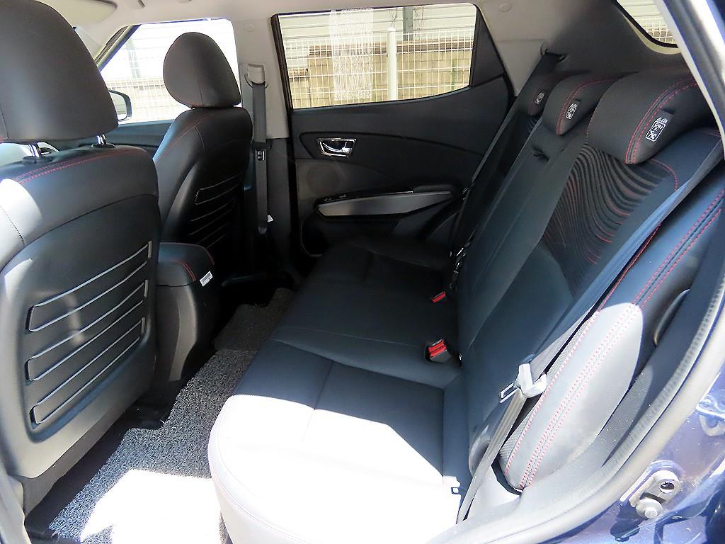 Ssangyong Tivoli - Vista 6