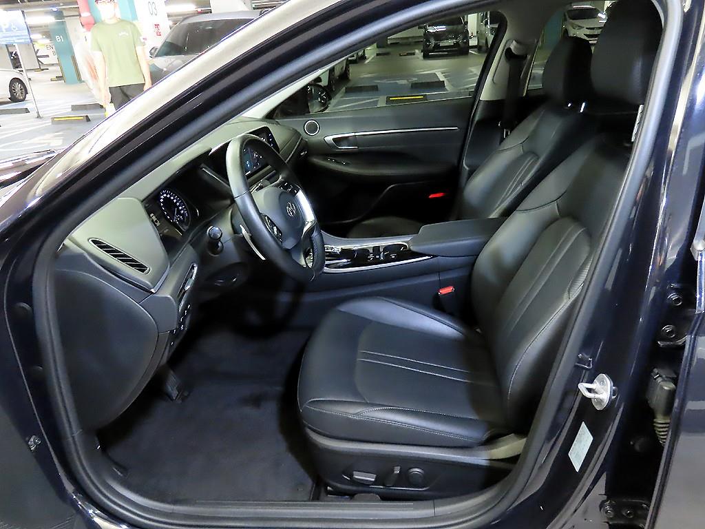 HYUNDAI Sonata - Vista 6