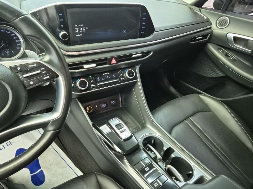 HYUNDAI Sonata - Vista 10