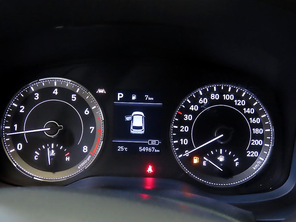 HYUNDAI Venue - Vista 9