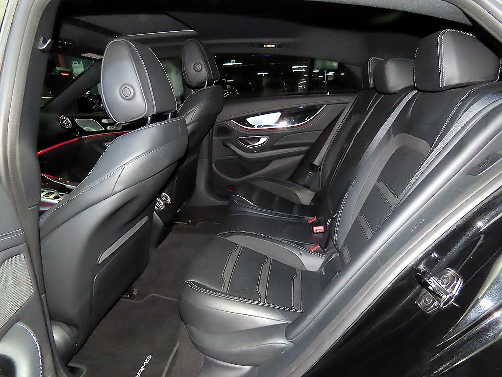 Mercedes Benz AMG GT - Vista 7