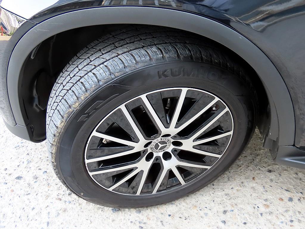 Mercedes Benz GLC Class 2021 Negro - Importación desde Corea - HF Imports Iquique - Foto 20