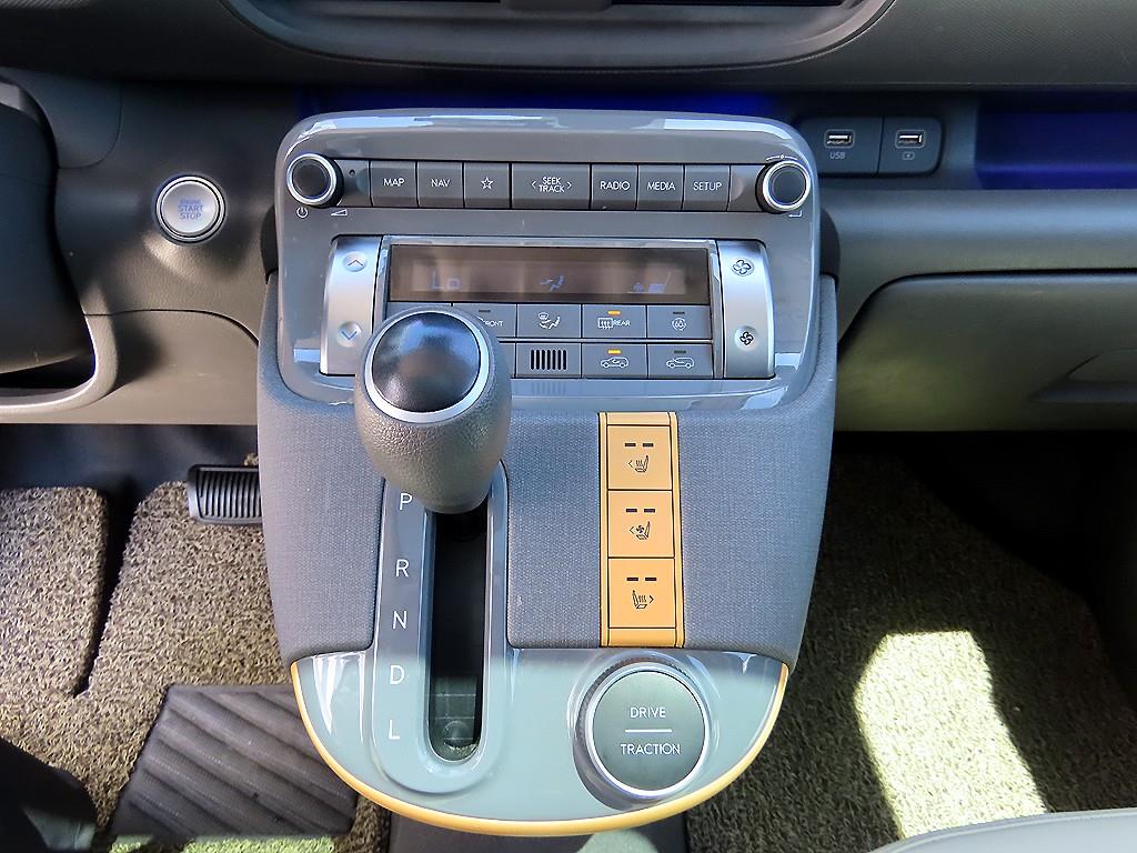 HYUNDAI Casper - Vista 10