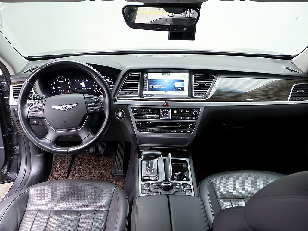 Genesis G80 - Vista 9