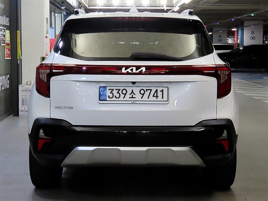 KIA Seltos - Vista 5