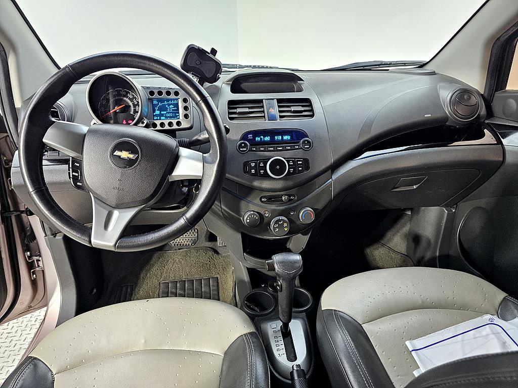 Chevrolet Spark - Vista 5