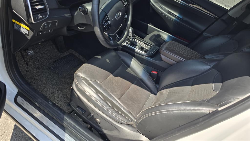 HYUNDAI Grandeur - Vista 5
