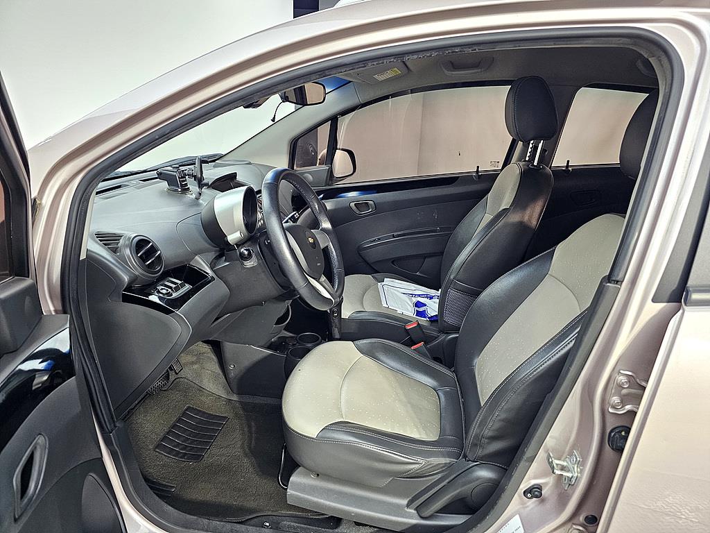 Chevrolet Spark - Vista 8