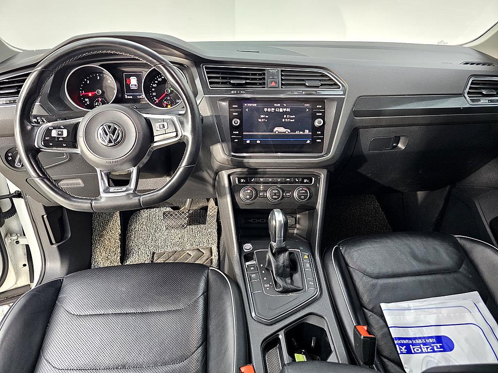 Volkswagen Tiguan - Vista 5