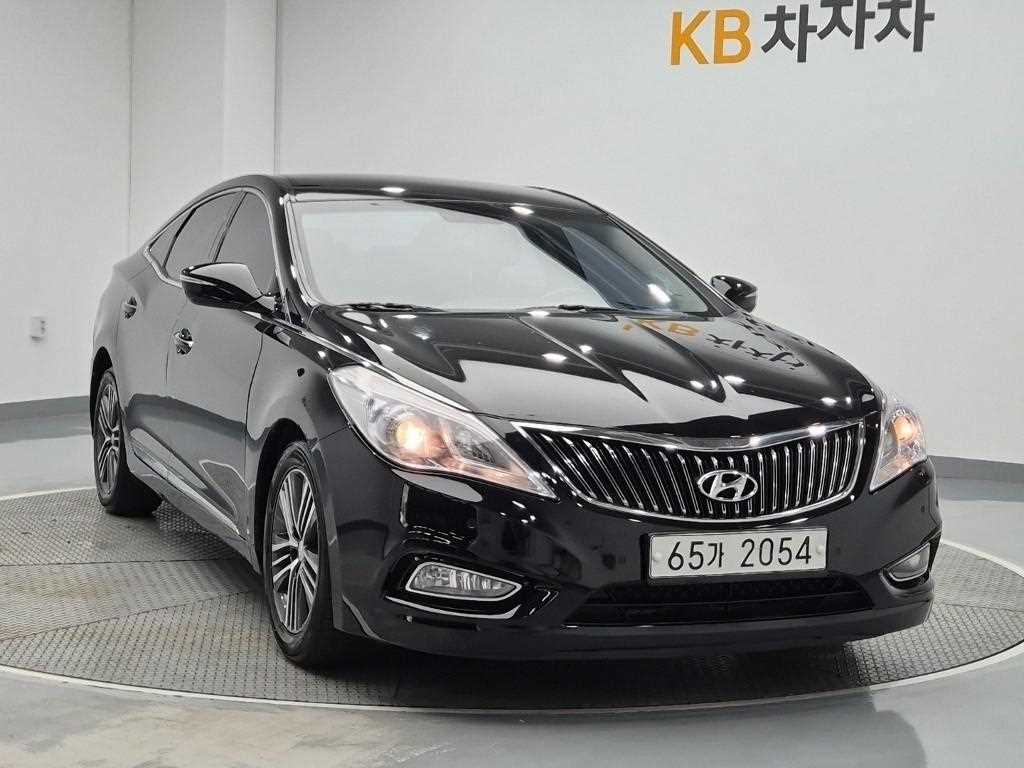 HYUNDAI Grandeur - Vista 4