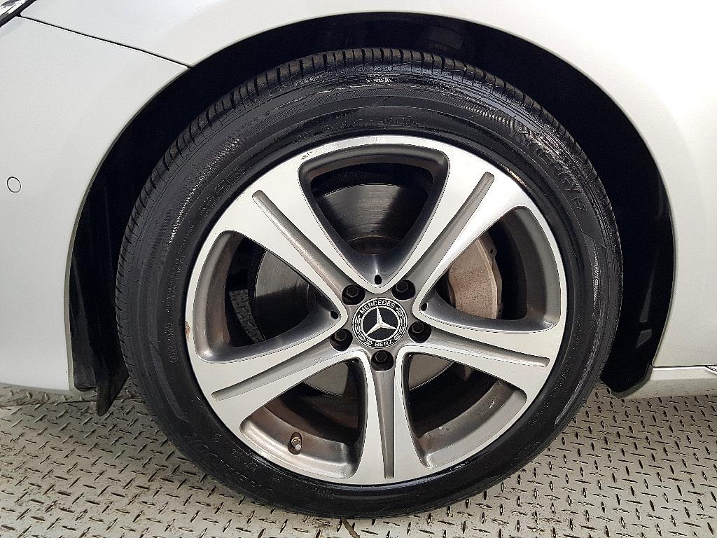 Mercedes Benz E class 2019 Plateado - Importación desde Corea - HF Imports Iquique - Foto 20